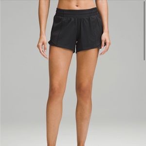 Lululemon hotty hot low rise shorts